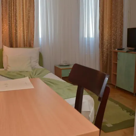 Dragovic Hotel 3*