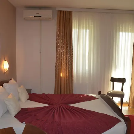 Hotel Dragovic