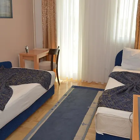 Hotel Dragovic 3*
