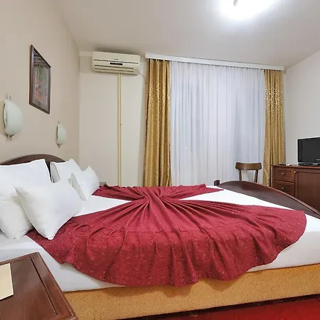 Hotel Dragovic