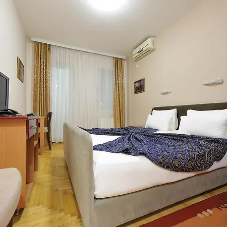 Hotel Dragovic 3*